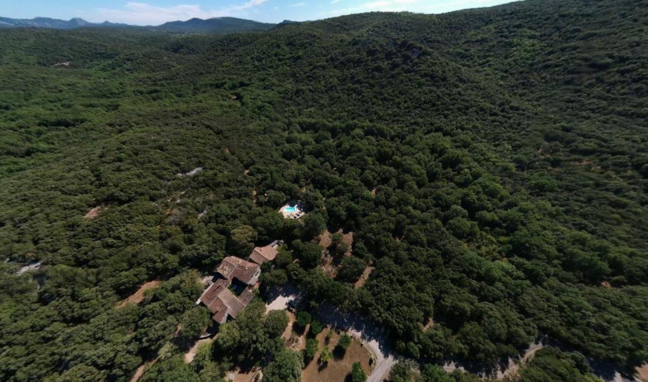 Mas De Coulet Bed and Breakfast Brissac Esterno foto