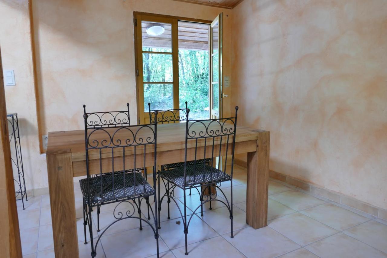 Mas De Coulet Bed and Breakfast Brissac Esterno foto